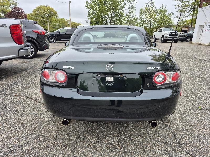 Mazda MX-5 Miata Touring Power Retractable Hardtop 2008