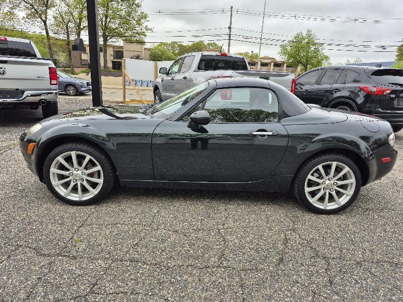 Mazda MX-5 Miata Touring Power Retractable Hardtop 2008