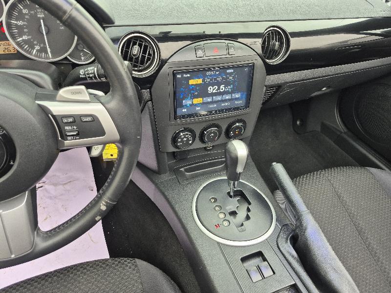 Mazda MX-5 Miata Touring Power Retractable Hardtop 2008
