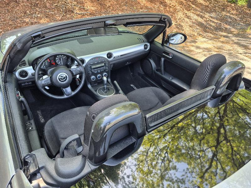 Mazda MX-5 Miata  2015