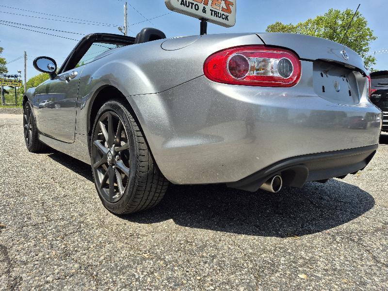 Mazda MX-5 Miata  2015