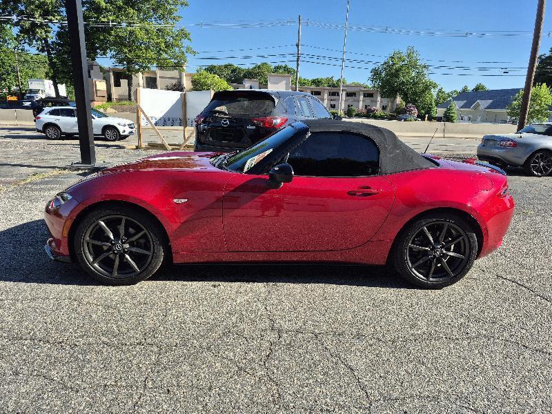 Mazda MX-5 Miata  2016