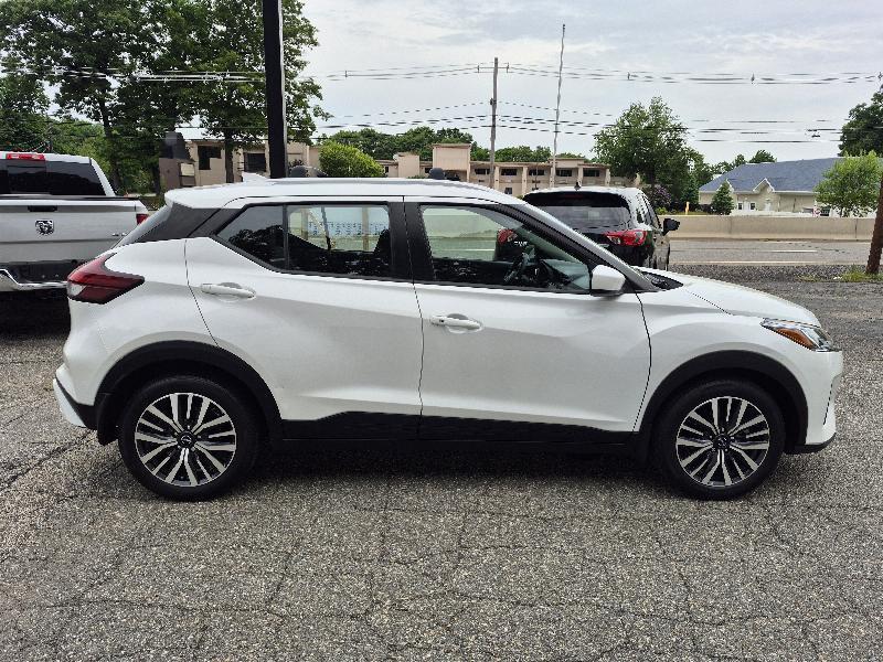 Nissan Kicks  2023