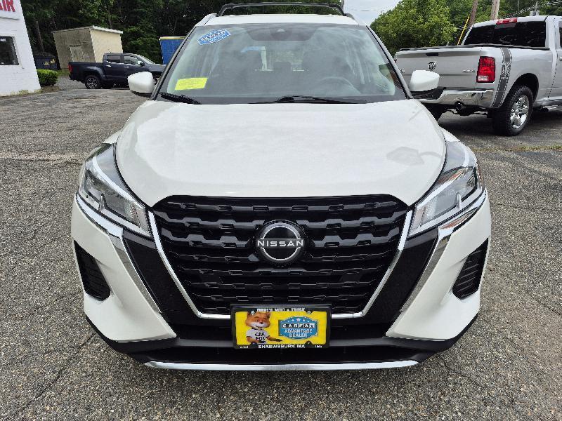 Nissan Kicks  2023