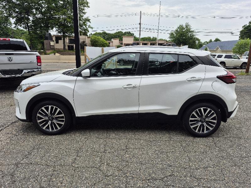 Nissan Kicks  2023