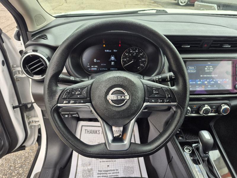 Nissan Kicks  2023