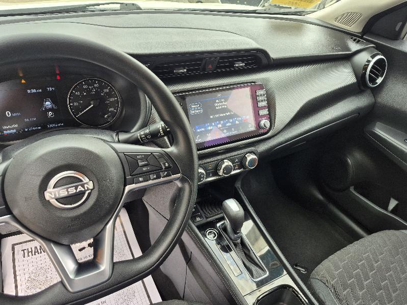 Nissan Kicks  2023