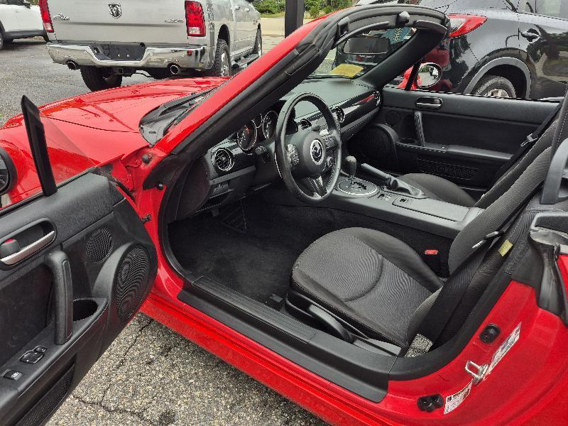 Mazda MX-5 Miata  2013