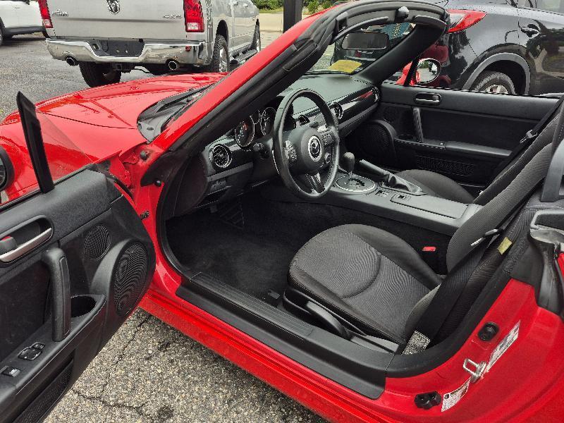 Mazda MX-5 Miata  2013