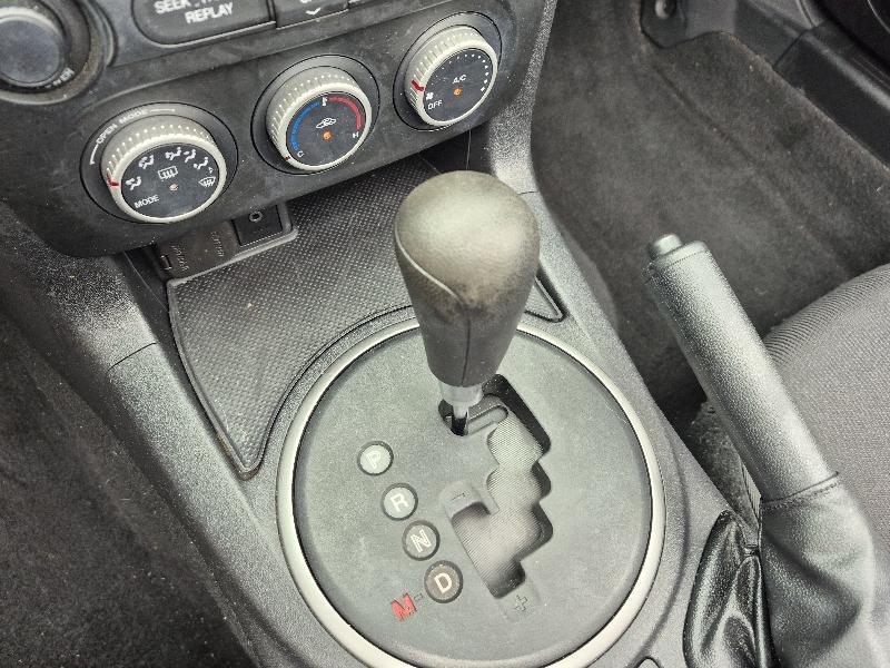 Mazda MX-5 Miata  2013