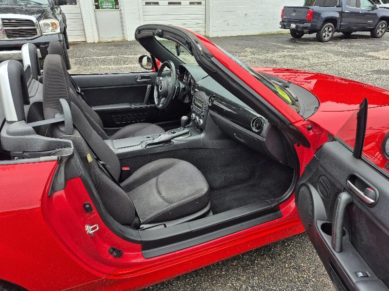 Mazda MX-5 Miata  2013
