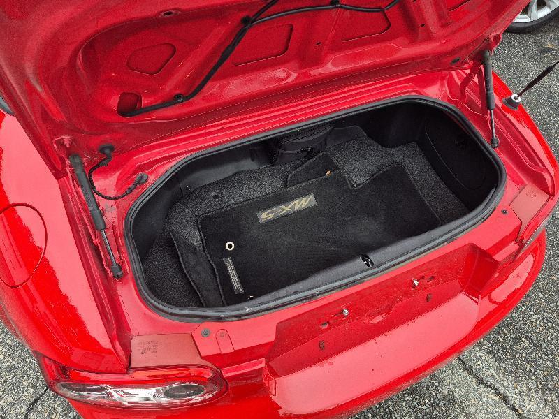 Mazda MX-5 Miata  2013