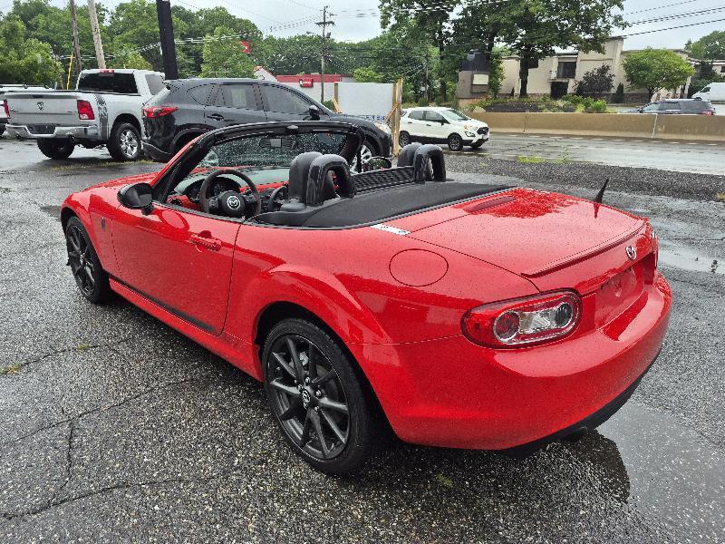 Mazda MX-5 Miata  2013