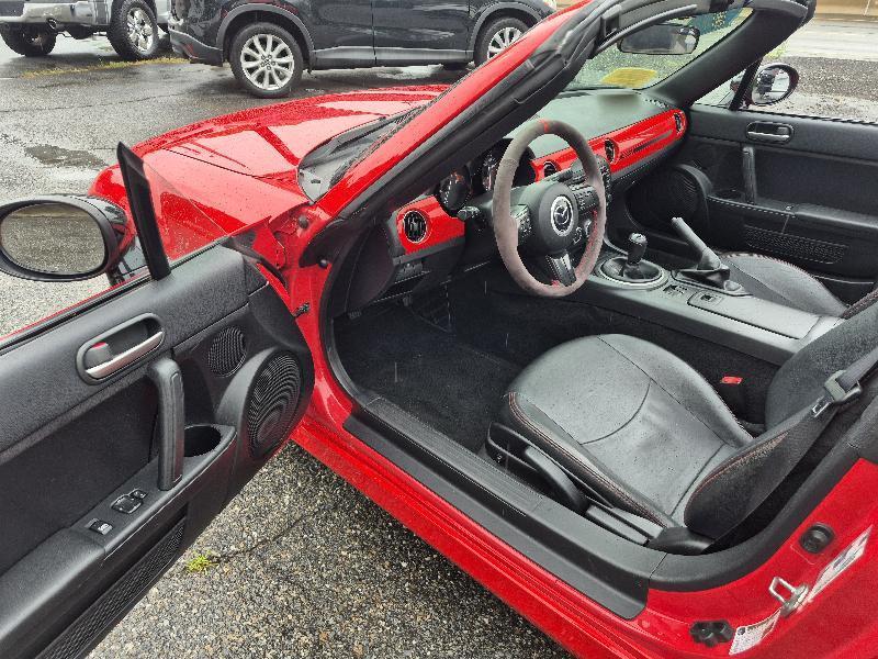 Mazda MX-5 Miata  2013