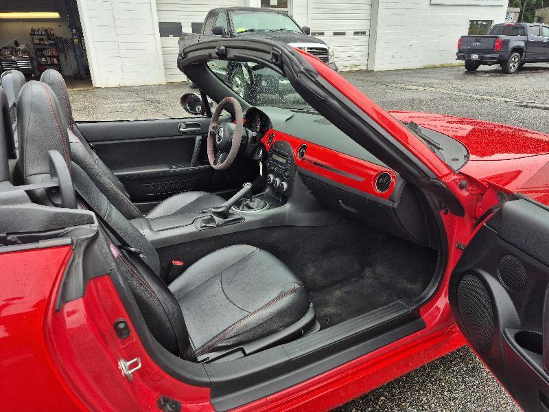 Mazda MX-5 Miata  2013