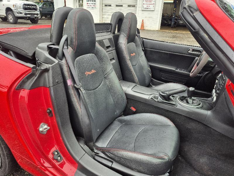 Mazda MX-5 Miata  2013