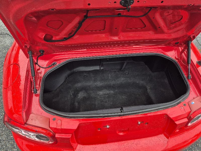 Mazda MX-5 Miata  2013