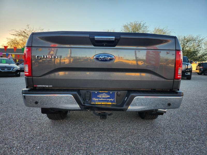 Ford F-150 XLT SuperCab Short Bed 2WD 2017