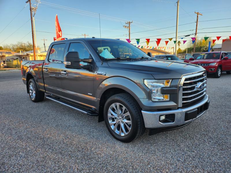 Ford F-150 XLT SuperCab Short Bed 2WD 2017