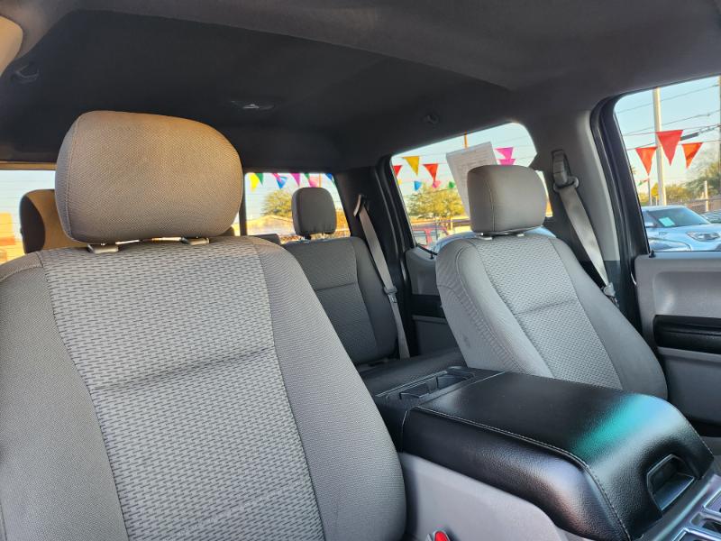 Ford F-150 XLT SuperCab Short Bed 2WD 2017