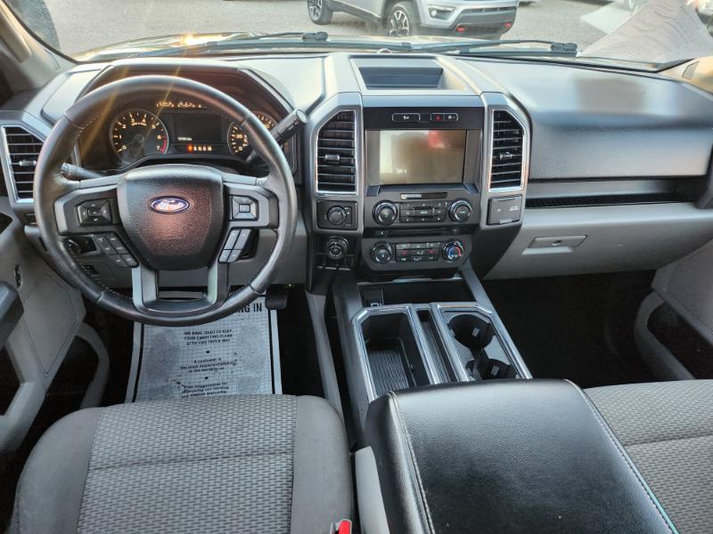 Ford F-150 XLT SuperCab Short Bed 2WD 2017