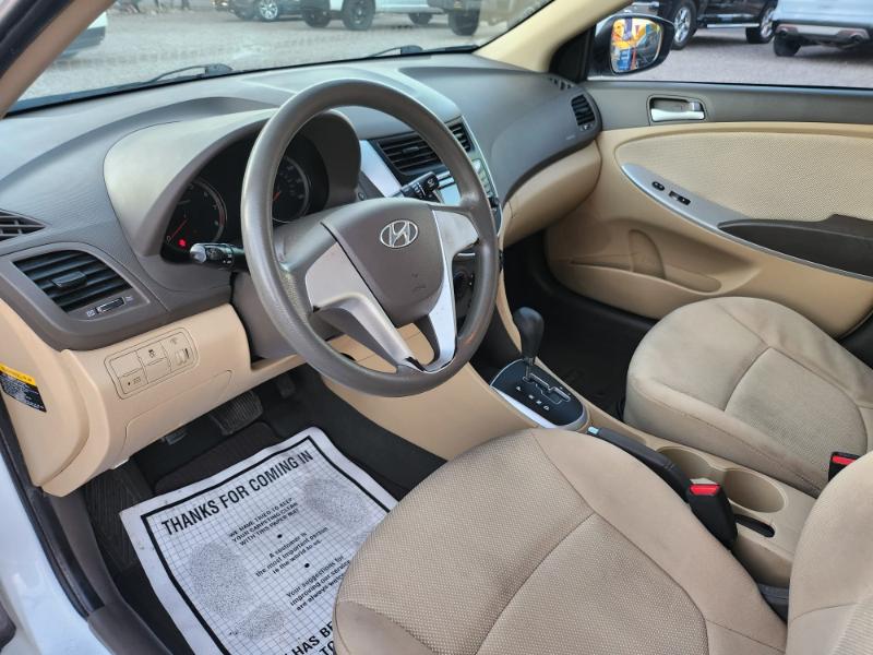 Hyundai Accent GLS 4-Door 2013 Hyundai Accent GLS 4-Door 2013