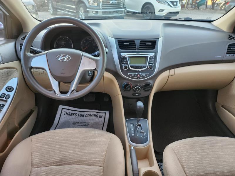 Hyundai Accent GLS 4-Door 2013 Hyundai Accent GLS 4-Door 2013