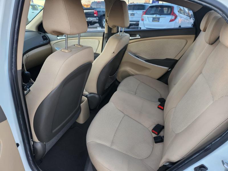 Hyundai Accent GLS 4-Door 2013 Hyundai Accent GLS 4-Door 2013