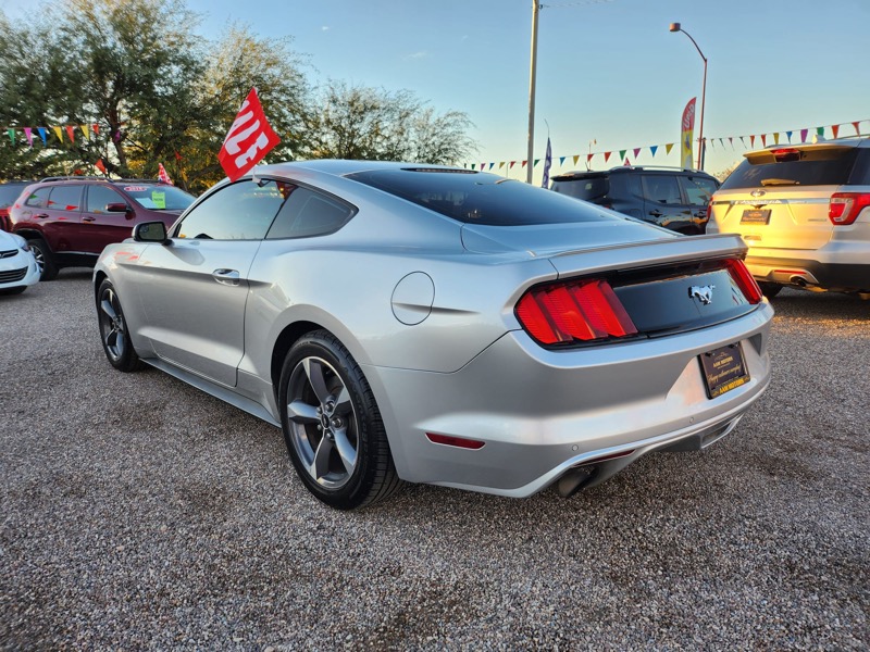 Ford Mustang EcoBoost Coupe 2015