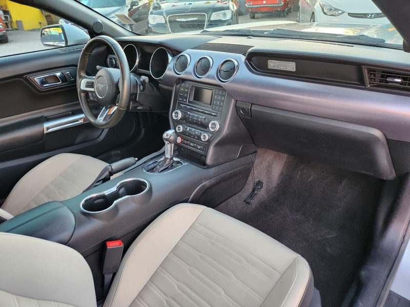 Ford Mustang EcoBoost Coupe 2015