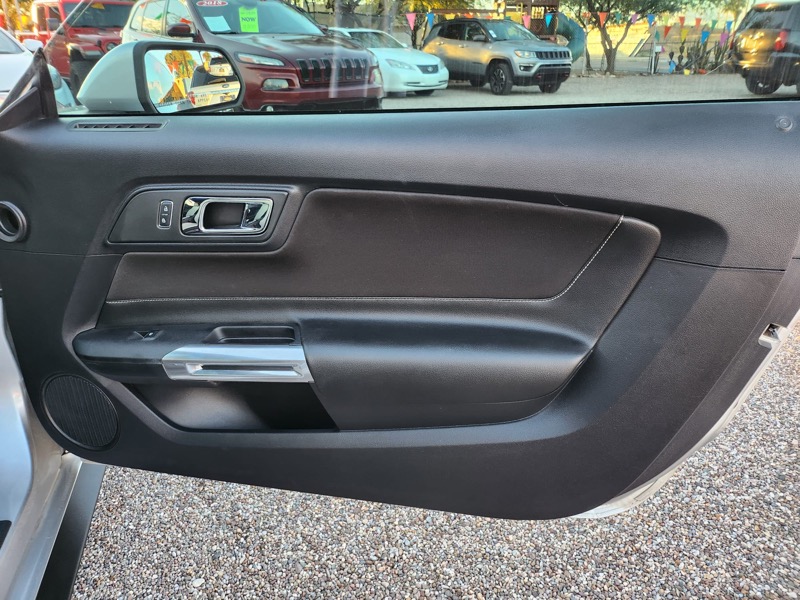 Ford Mustang EcoBoost Coupe 2015