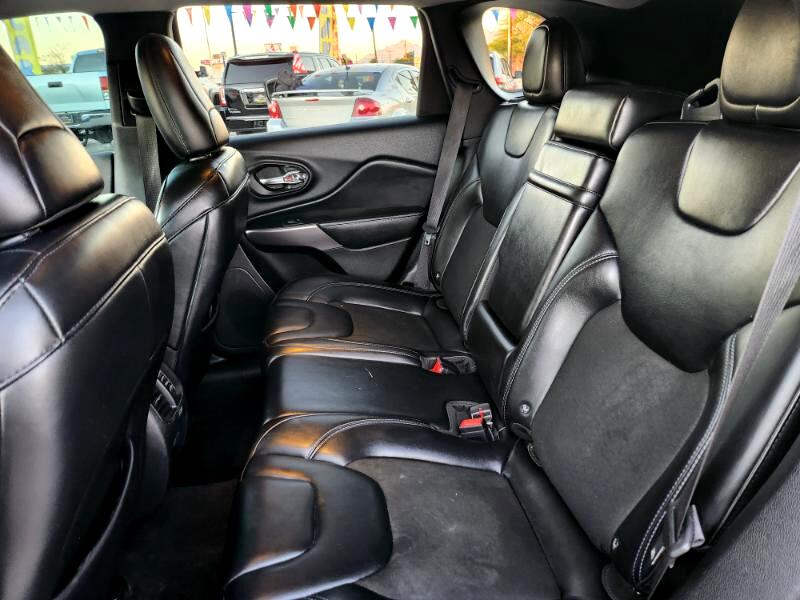 Jeep Cherokee Latitude Plus FWD 2019