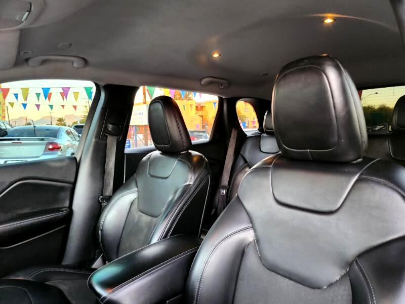 Jeep Cherokee Latitude Plus FWD 2019