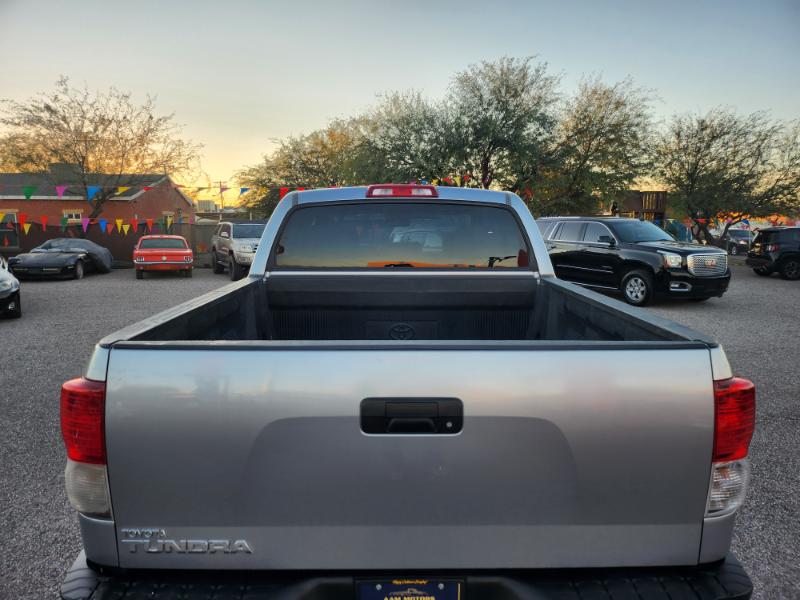 Toyota Tundra Tundra-Grade CrewMax 5.7L 2WD 2013