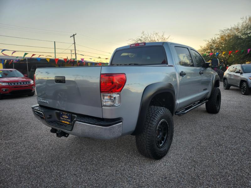 Toyota Tundra Tundra-Grade CrewMax 5.7L 2WD 2013