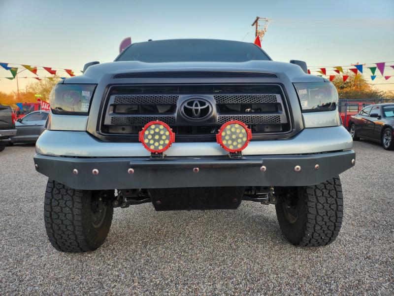 Toyota Tundra Tundra-Grade CrewMax 5.7L 2WD 2013
