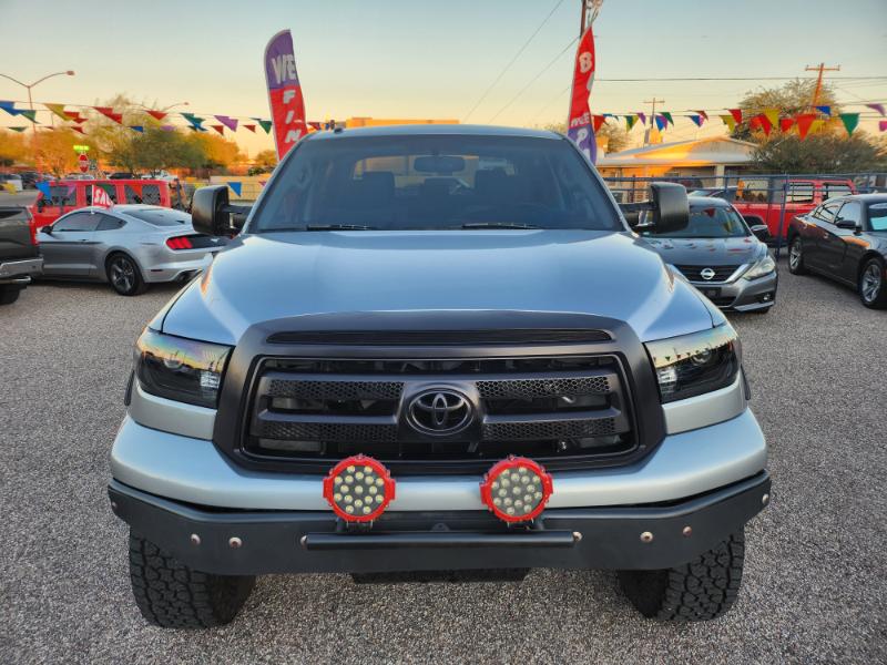 Toyota Tundra Tundra-Grade CrewMax 5.7L 2WD 2013