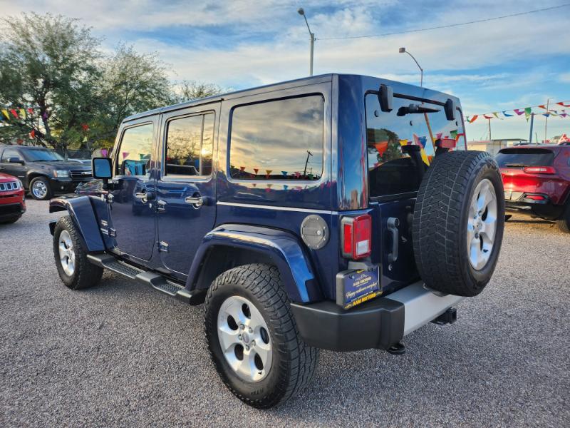 Jeep Wrangler Unlimited Sahara 4WD 2013