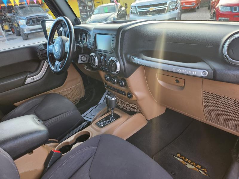 Jeep Wrangler Unlimited Sahara 4WD 2013