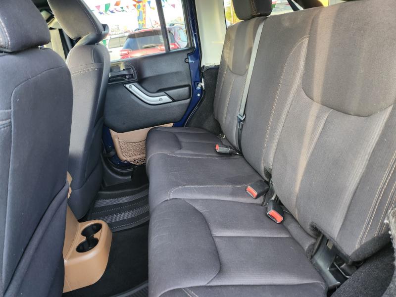 Jeep Wrangler Unlimited Sahara 4WD 2013