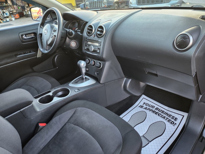 Nissan Rogue S AWD 2012