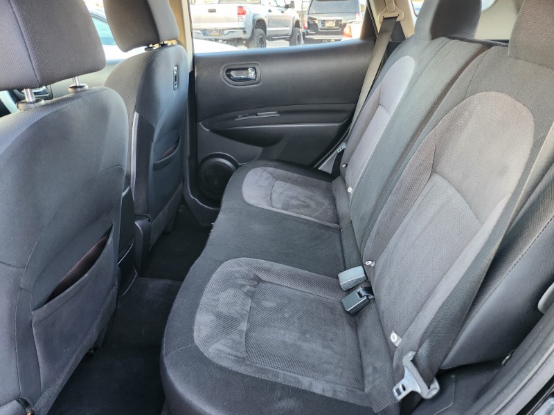 Nissan Rogue S AWD 2012