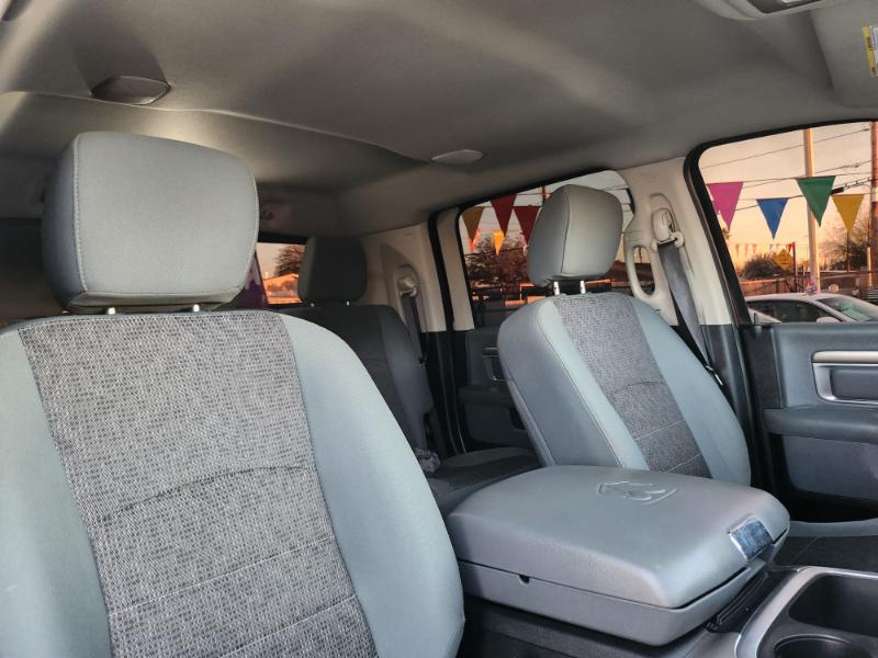 RAM 2500 Big Horn 4x4 Mega Cab 6'4" Box 2016