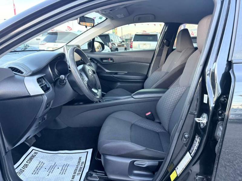 Toyota C-HR LE 4D SUV 2020