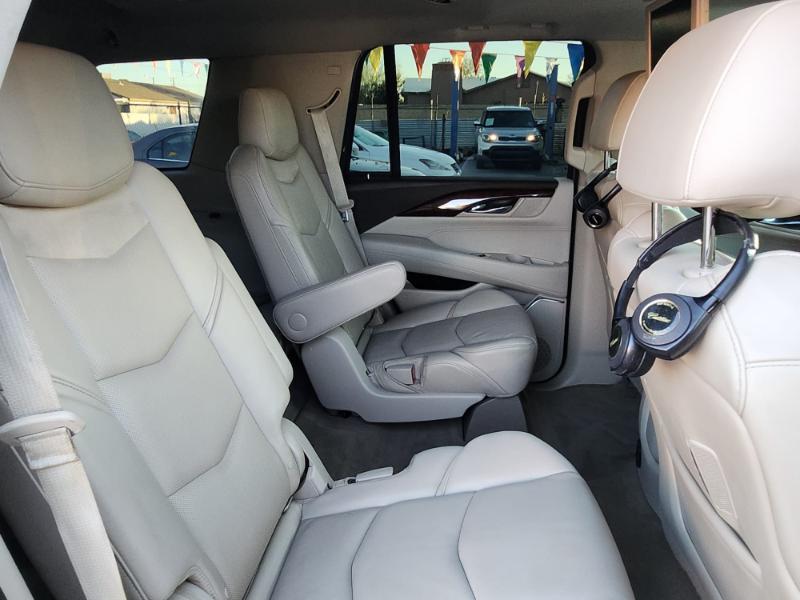 Cadillac Escalade Premium 4WD 2015