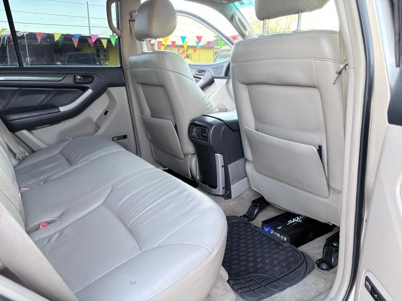 Toyota 4Runner Limited 4WD 2004