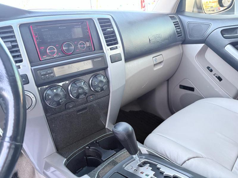 Toyota 4Runner Limited 4WD 2004