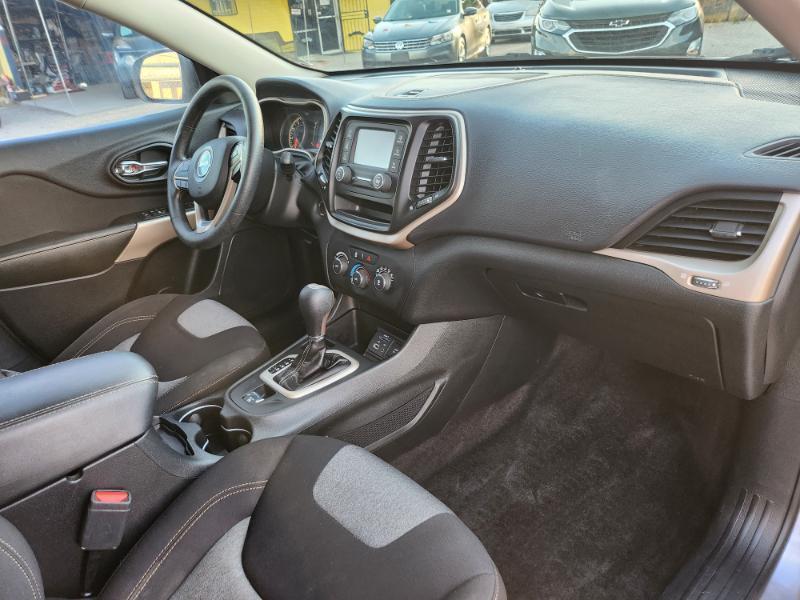 Jeep Cherokee Latitude FWD 2018