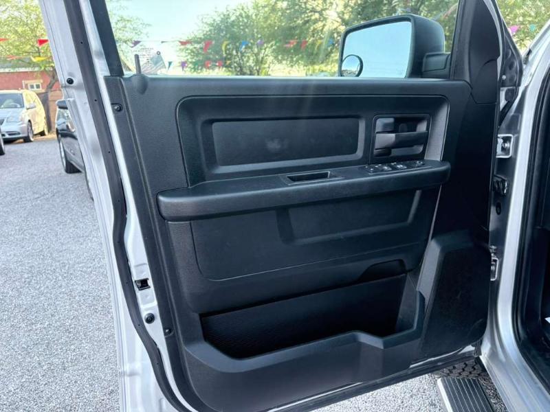 RAM 1500 Tradesman Quad Cab 2WD 2018