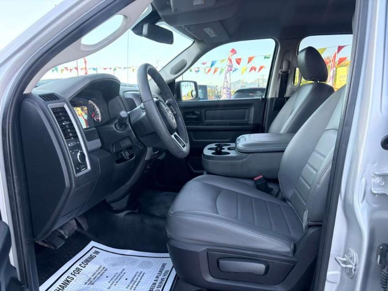 RAM 1500 Tradesman Quad Cab 2WD 2018